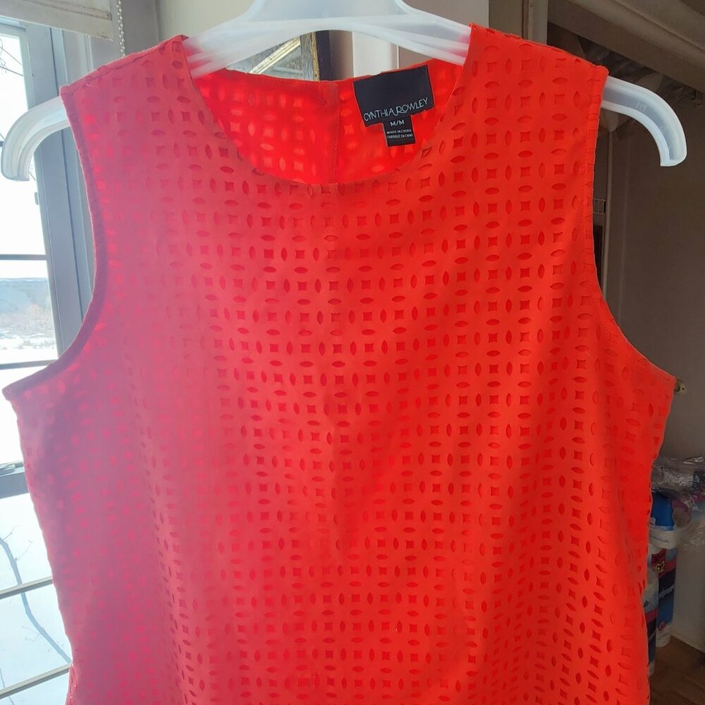 B'ful hot red geometric laser cutout top by Cynthia Rowley Sz M